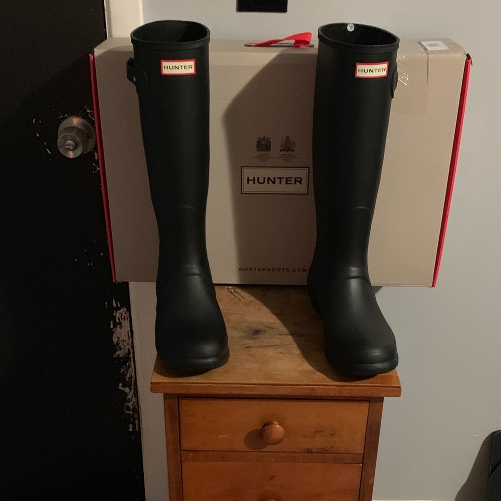 Matte Black Hunter boots Size 11